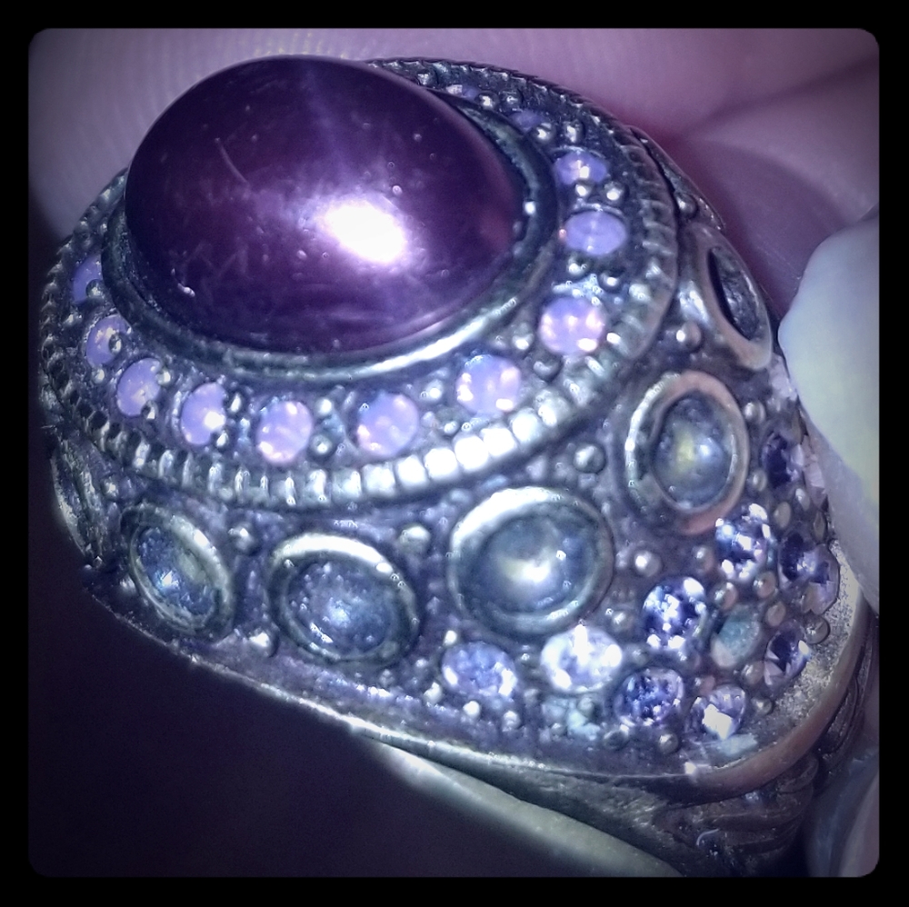 Gold antique ring